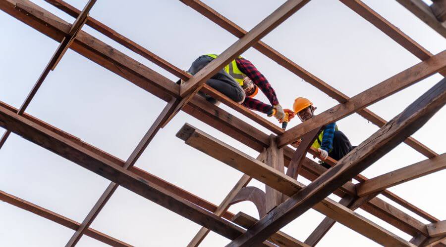 Professional gutter cleaning services in Nelsonville, OH